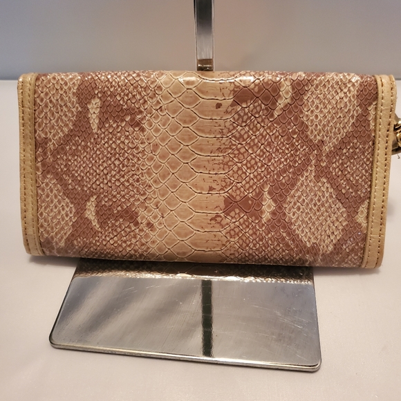 Wallet Like New from Beyoncé 's mom - Picture 5 of 5